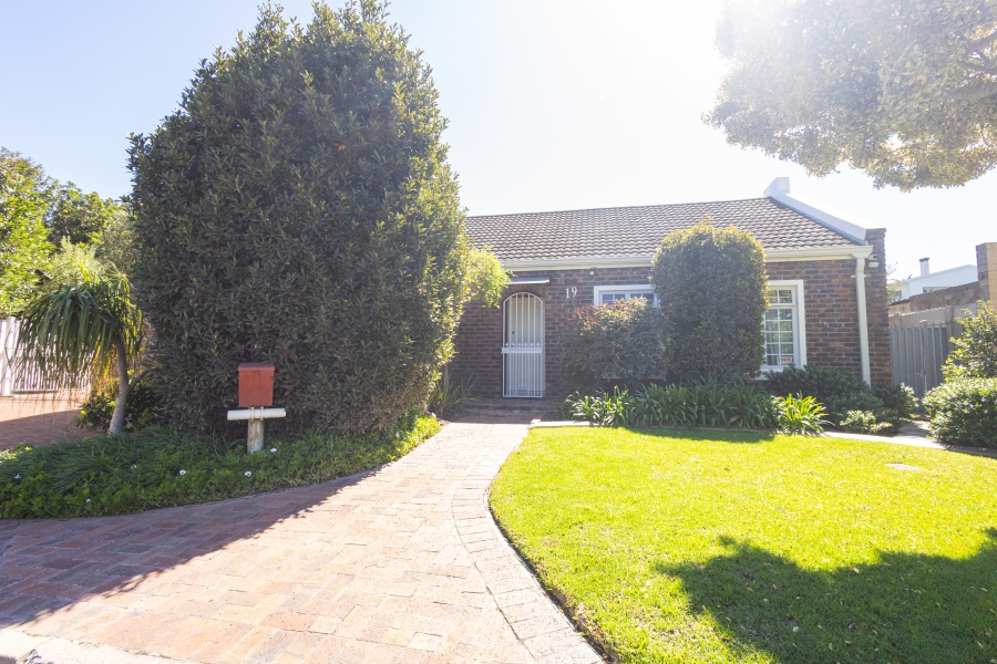3 Bedroom Property for Sale in Flamingo Vlei Western Cape